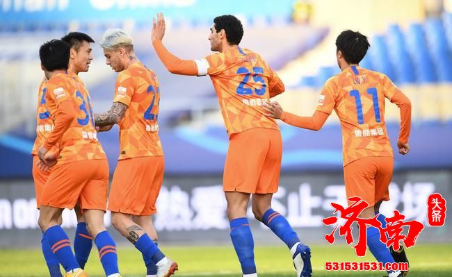 中超鲁能vs当代上半场：王彤+费莱尼破门 鲁能暂时2-1领先